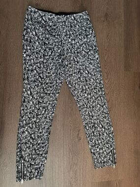Lysse Black & White Patterned Capri Pants